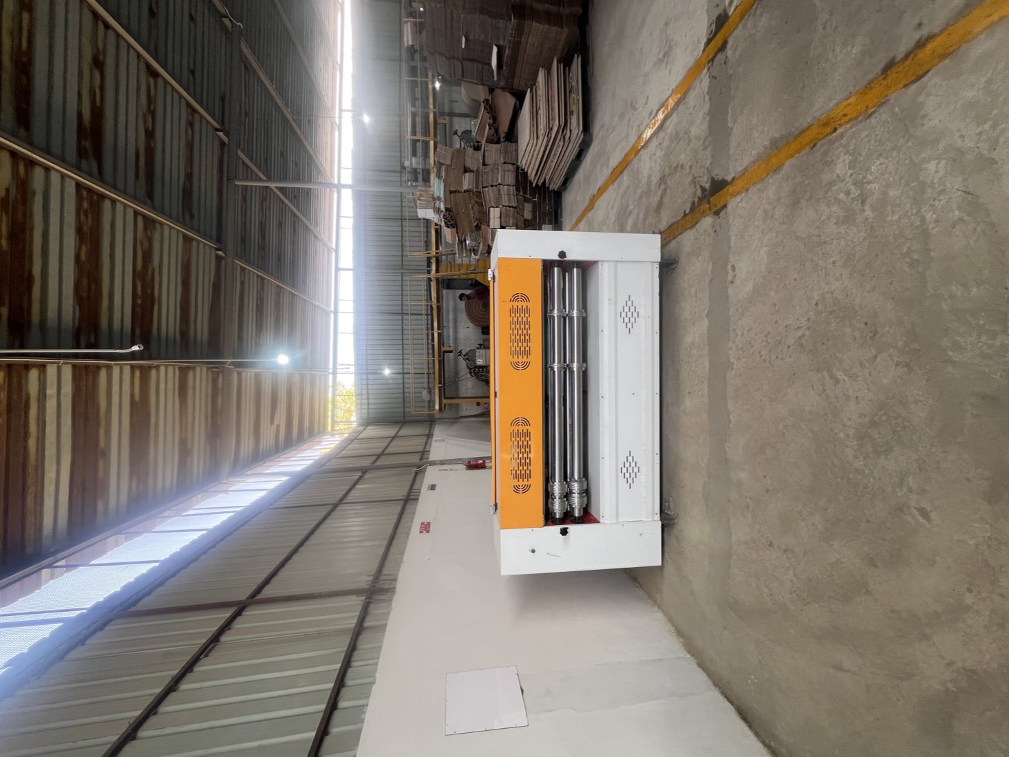 Printer-slotter machine with corrugated sheet stock at Propack Converters